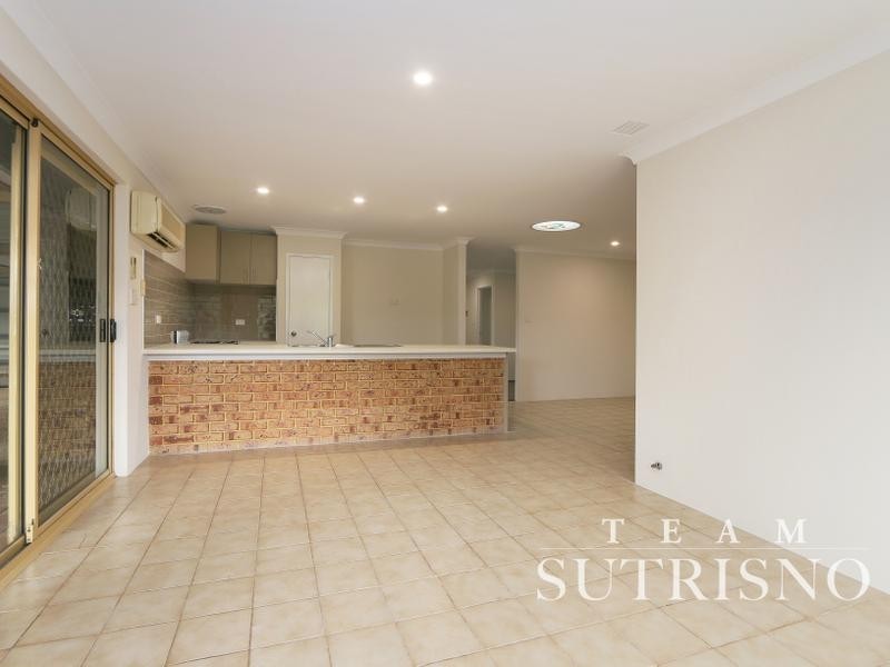 4 Ayres Court, Parkwood WA 6147