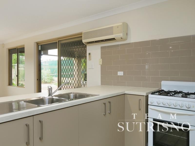 4 Ayres Court, Parkwood WA 6147