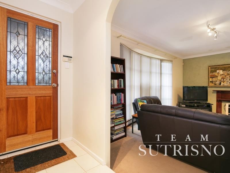 48 Romney Way, Parkwood WA 6147