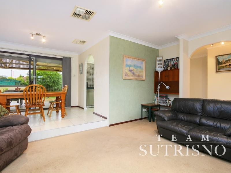 48 Romney Way, Parkwood WA 6147