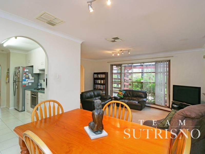 48 Romney Way, Parkwood WA 6147