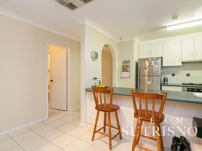 48 Romney Way, Parkwood WA 6147