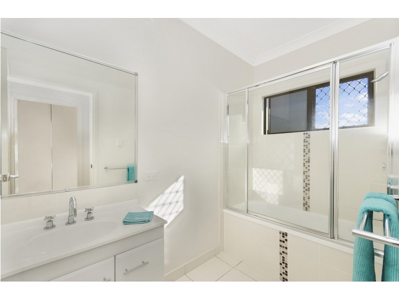 20 Tahlia Circuit, Mount Louisa QLD 4814