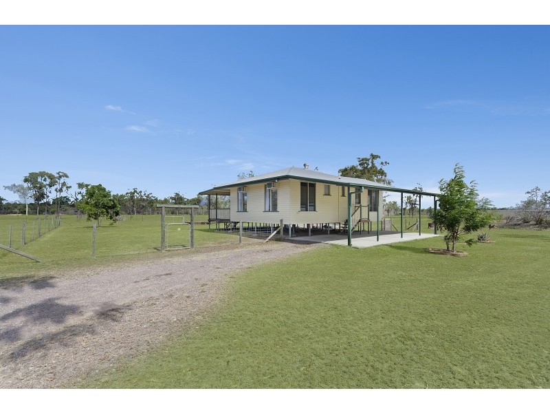 12B Brady Road, Oak Valley QLD 4811