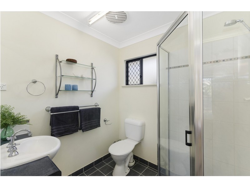 9 Minaret Way, Mount Louisa QLD 4814