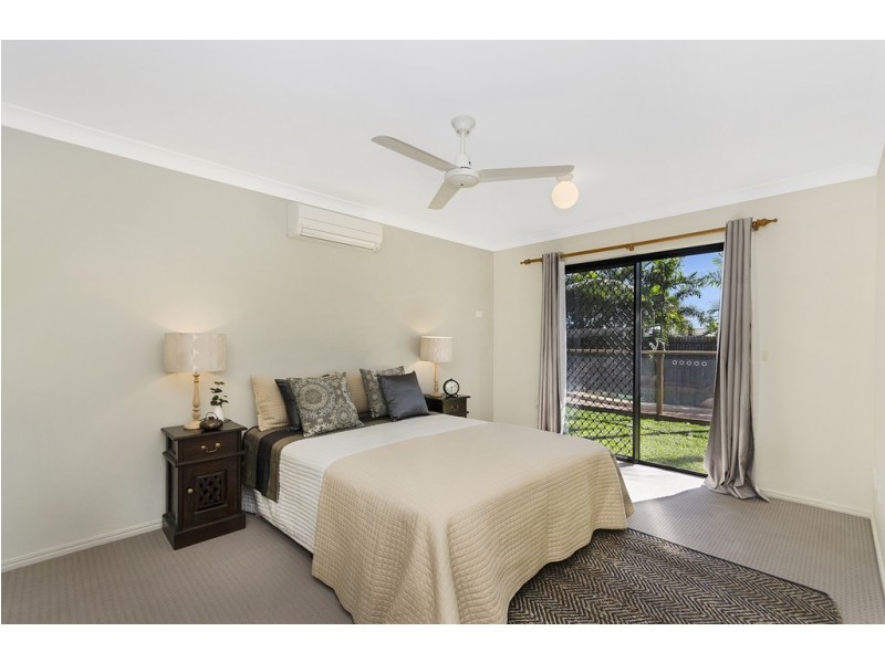 9 Minaret Way, Mount Louisa QLD 4814