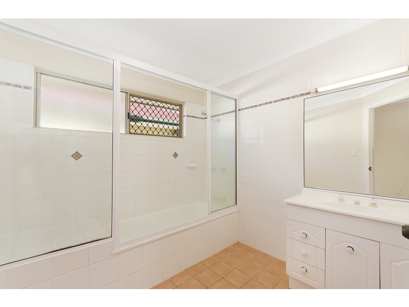 2/76 Thirteenth Avenue, Railway Estate QLD 4810