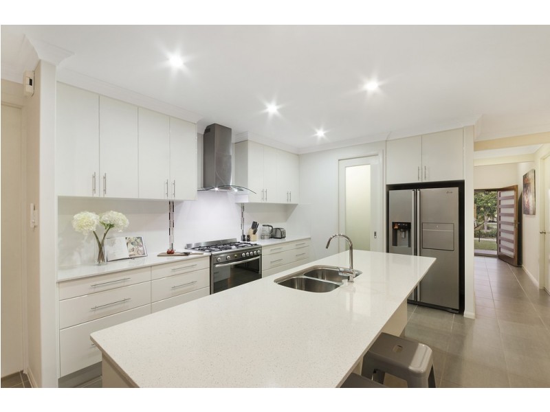 48 Sunhaven Boulevard, Burdell QLD 4818