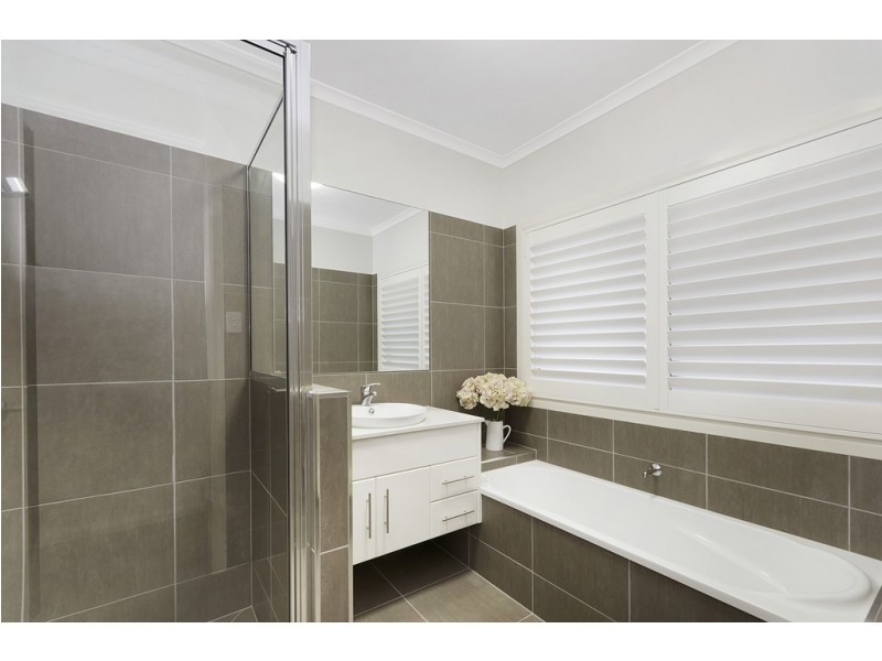 48 Sunhaven Boulevard, Burdell QLD 4818