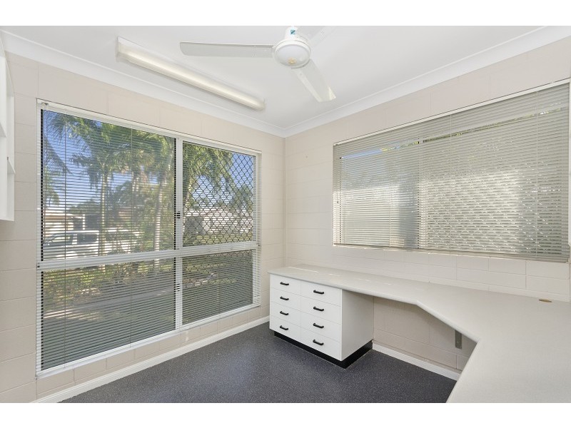 7 Tartan Place, Rasmussen QLD 4815