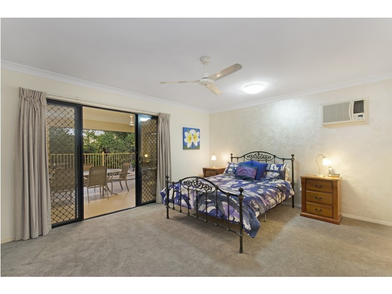 32 Donostia Crescent, Bushland Beach QLD 4818