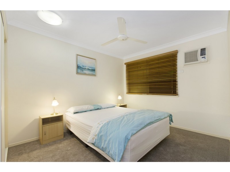 32 Donostia Crescent, Bushland Beach QLD 4818