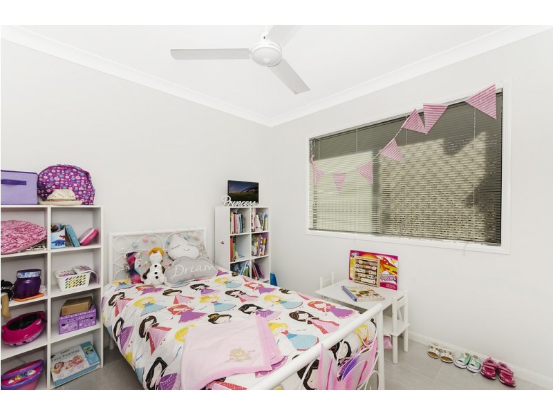 7 Dahlia Street, Burdell QLD 4818