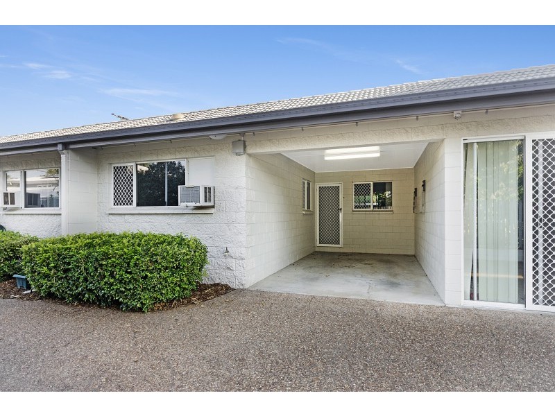 4/11 Cheyne Street, Pimlico QLD 4812