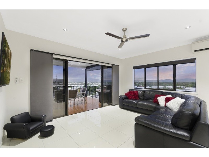 22 Adrian Rise, Mount Louisa QLD 4814