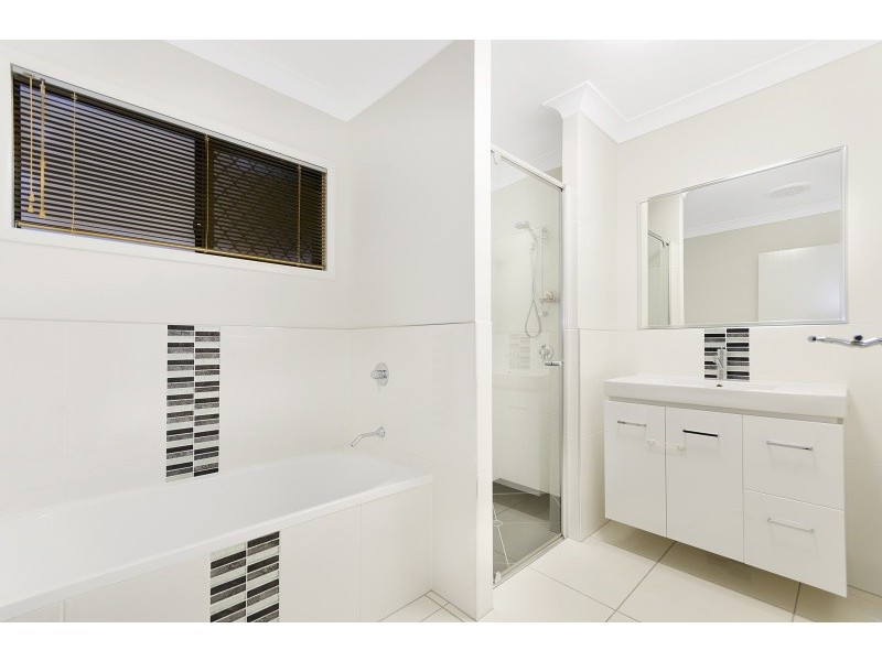 22 Adrian Rise, Mount Louisa QLD 4814