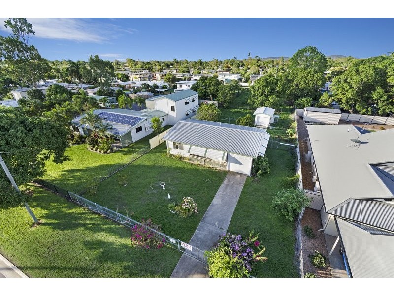 22 Gollogly lane, Rasmussen QLD 4815