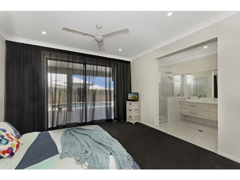 18 Friday Avenue, Burdell QLD 4818