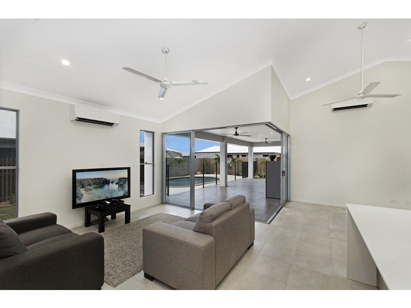 18 Friday Avenue, Burdell QLD 4818