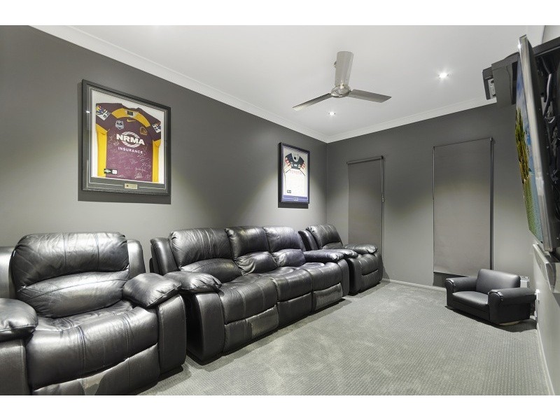 22 Adrian Rise, Mount Louisa QLD 4814