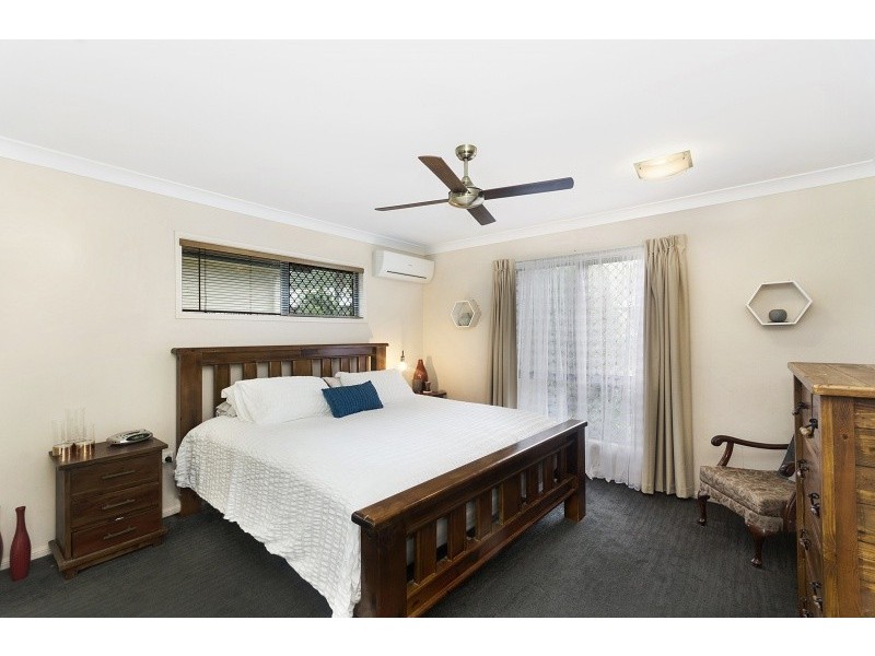 4 Monaro Circuit, Mount Louisa QLD 4814