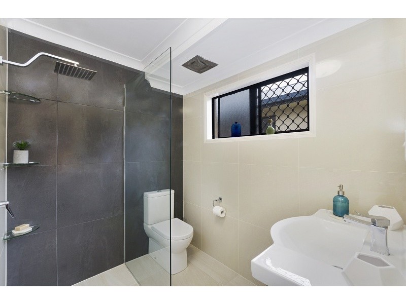 4 Monaro Circuit, Mount Louisa QLD 4814