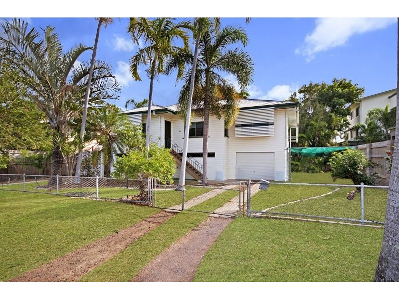 60 Henry Street, West End QLD 4810