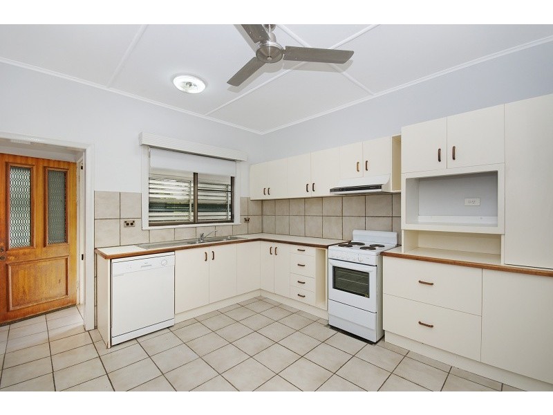 60 Henry Street, West End QLD 4810