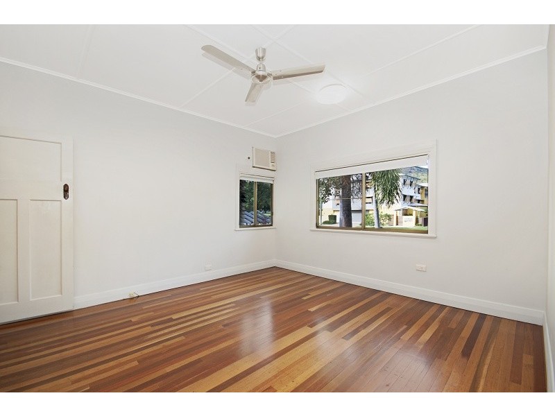 60 Henry Street, West End QLD 4810