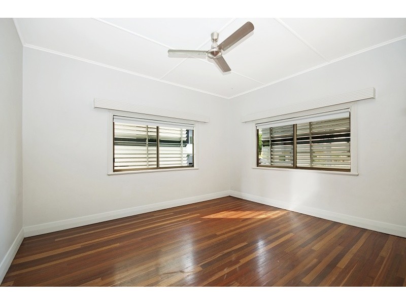 60 Henry Street, West End QLD 4810