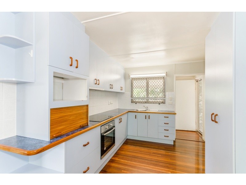 21 Ellimatta Avenue, Cranbrook QLD 4814