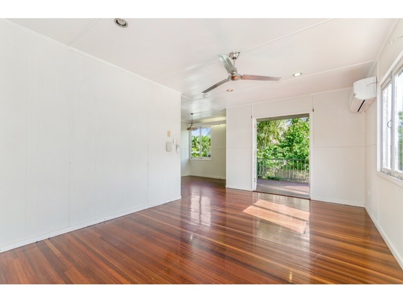 21 Ellimatta Avenue, Cranbrook QLD 4814