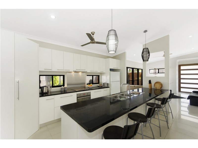 2 Narwee Place, Douglas QLD 4814
