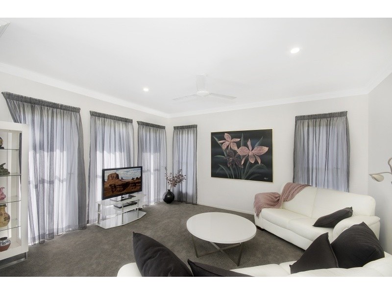 42 Diamond Drive, Alice River QLD 4817