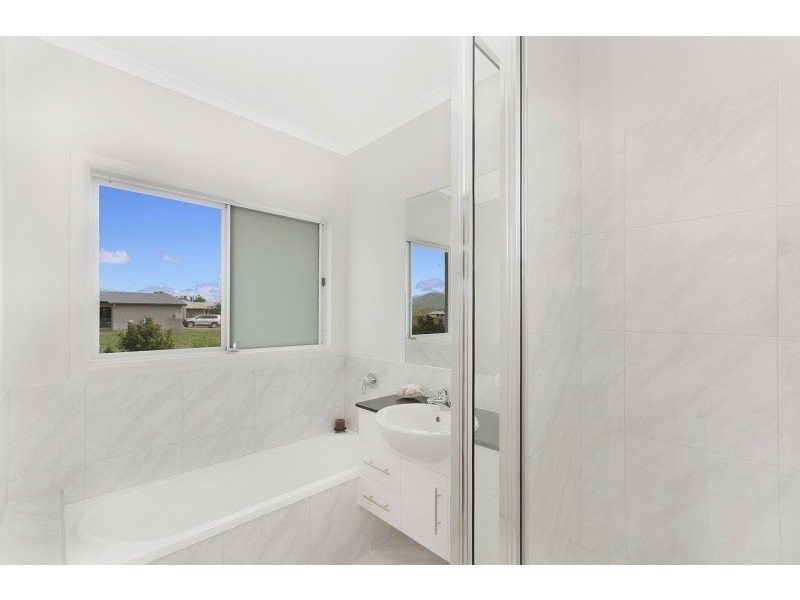 42 Diamond Drive, Alice River QLD 4817