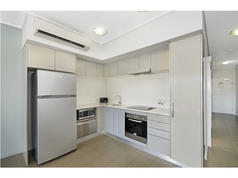 23/2-4 Kingsway Place, Townsville City QLD 4810
