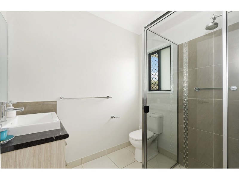 60 Poinsettia Drive, Bohle Plains QLD 4817