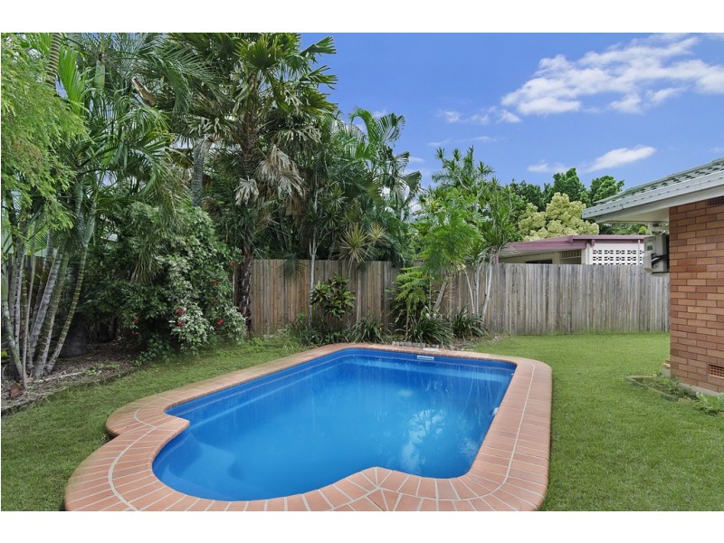 13 Poplar Street, Kirwan QLD 4817