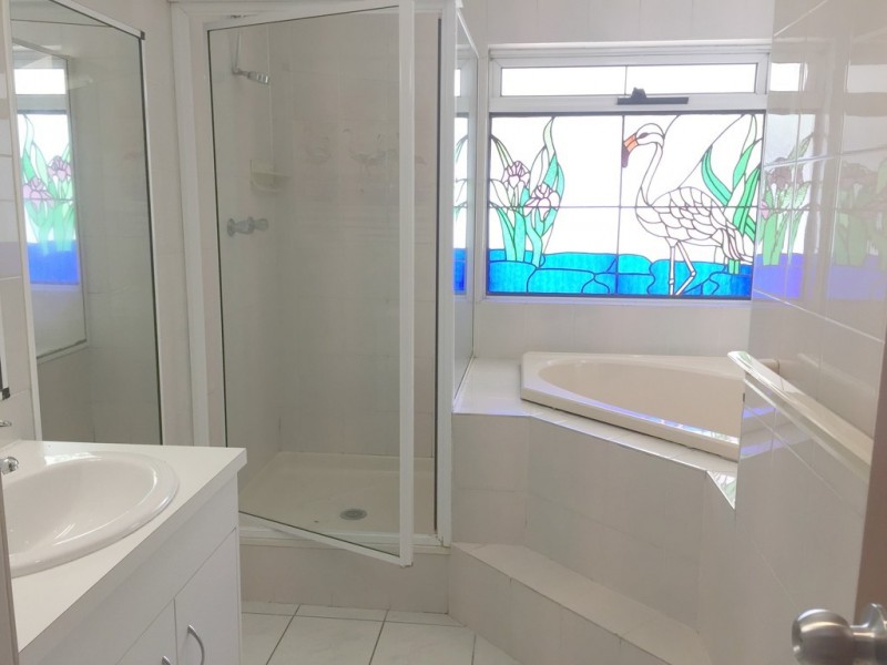 8 Yolanda drive, Annandale QLD 4814