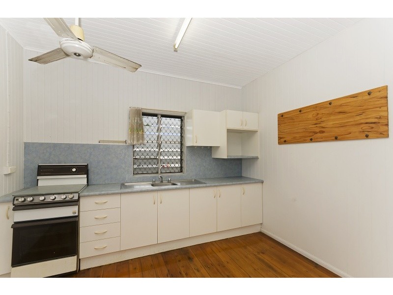 11 Perroux Street, Gulliver QLD 4812
