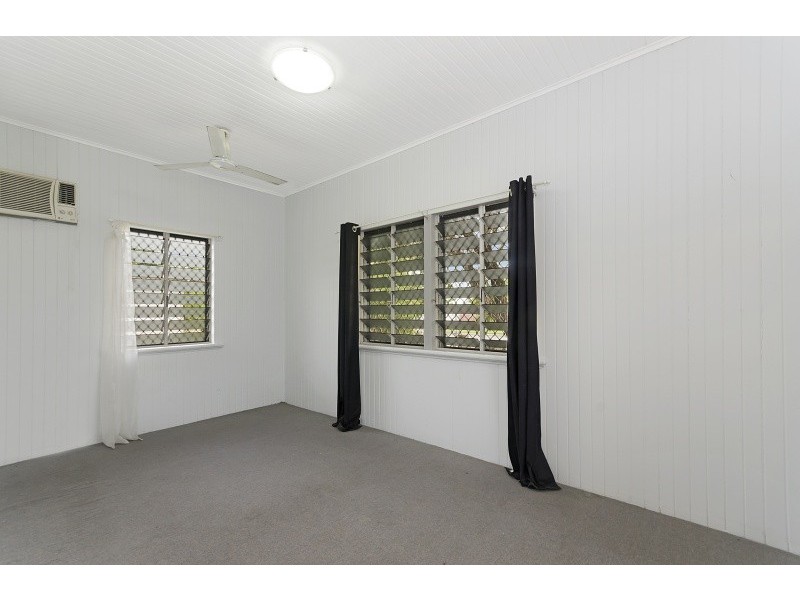 11 Perroux Street, Gulliver QLD 4812