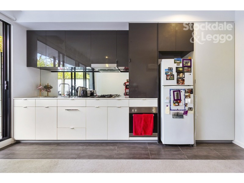 4/16-18 Queen Street, Blackburn VIC 3130