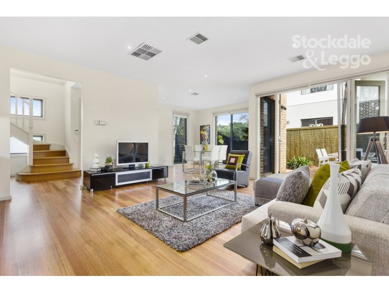 1/63 Lucknow Street, Mitcham VIC 3132