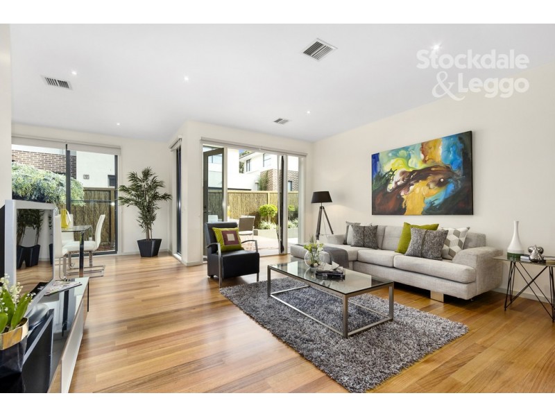 1/63 Lucknow Street, Mitcham VIC 3132