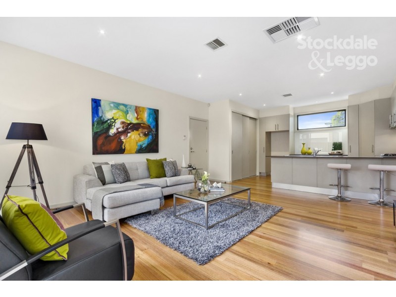 1/63 Lucknow Street, Mitcham VIC 3132