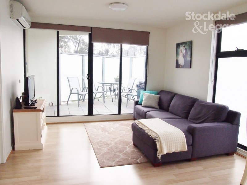 209/300 Middleborough Road, Blackburn VIC 3130