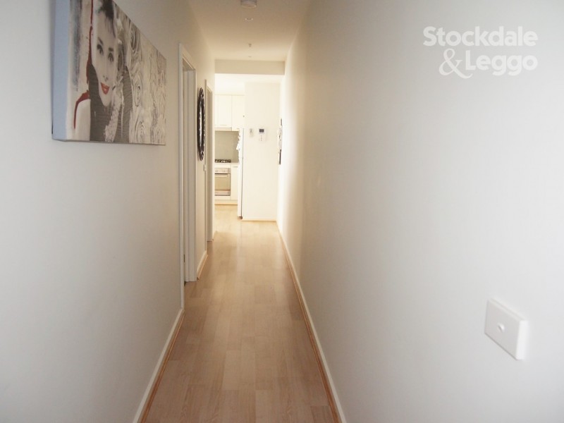 209/300 Middleborough Road, Blackburn VIC 3130