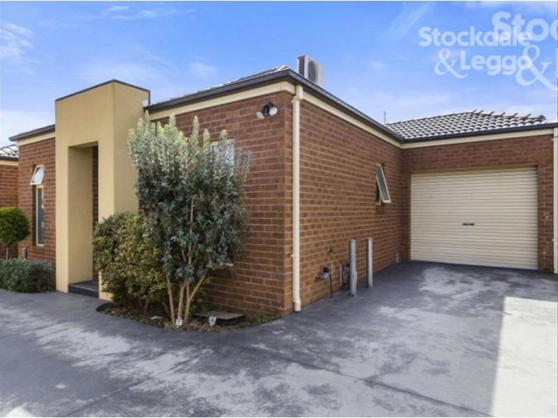 2/164 Ogilvie Street, Essendon VIC 3040