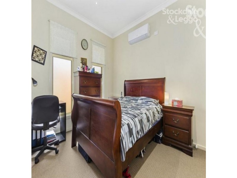 2/164 Ogilvie Street, Essendon VIC 3040