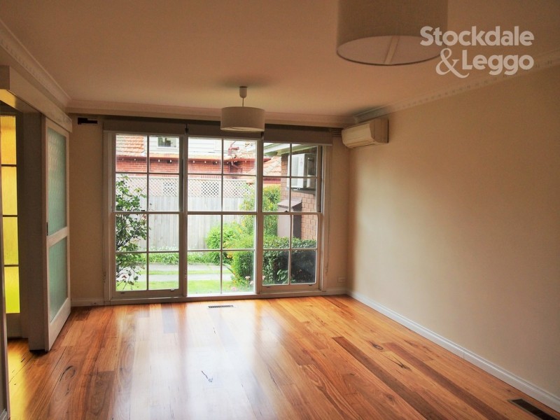 2/19 Salisbury Avenue, Mont Albert VIC 3127